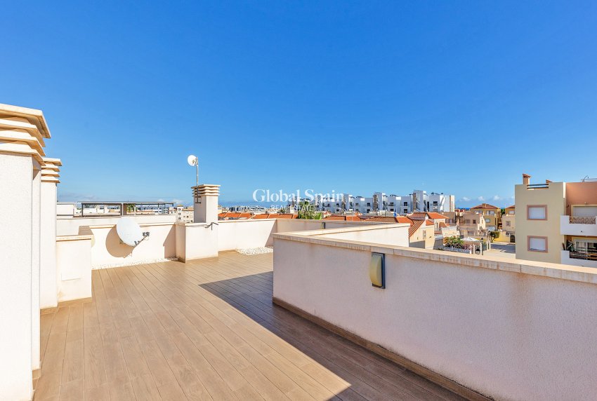 Wederverkoop - Villa -
ORIHUELA COSTA - La Zenia