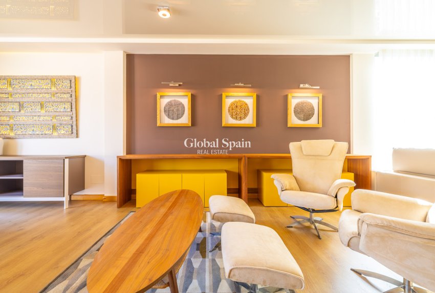 Wederverkoop - Villa -
ORIHUELA COSTA - La Zenia