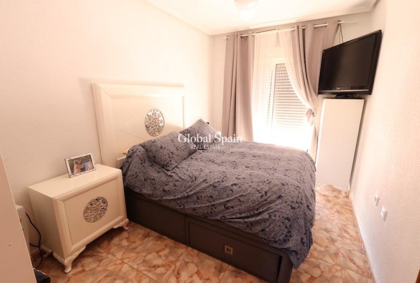 Wederverkoop - Villa -
ORIHUELA COSTA - La Zenia