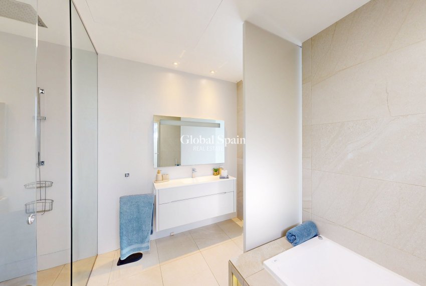 Wederverkoop - Villa -
ORIHUELA COSTA - Las Colinas Golf