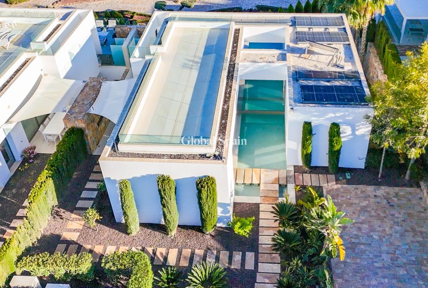 Wederverkoop - Villa -
ORIHUELA COSTA - Las Colinas Golf