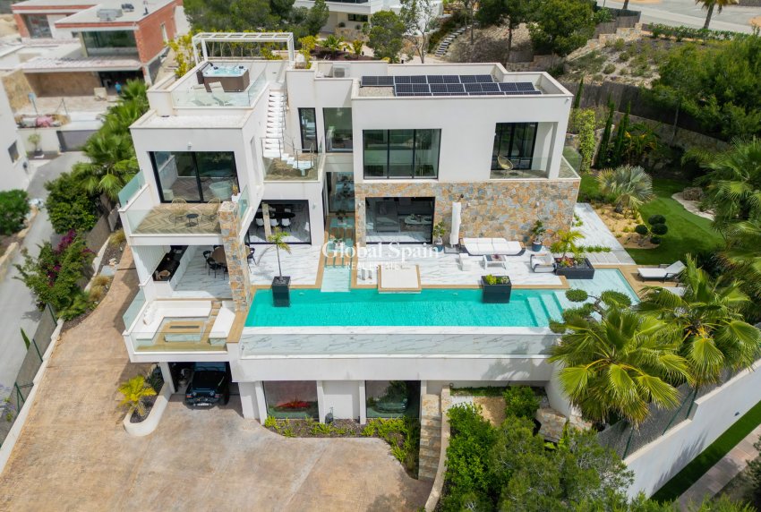 Wederverkoop - Villa -
ORIHUELA COSTA - Las Colinas Golf