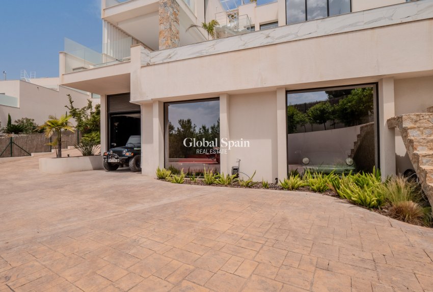 Wederverkoop - Villa -
ORIHUELA COSTA - Las Colinas Golf