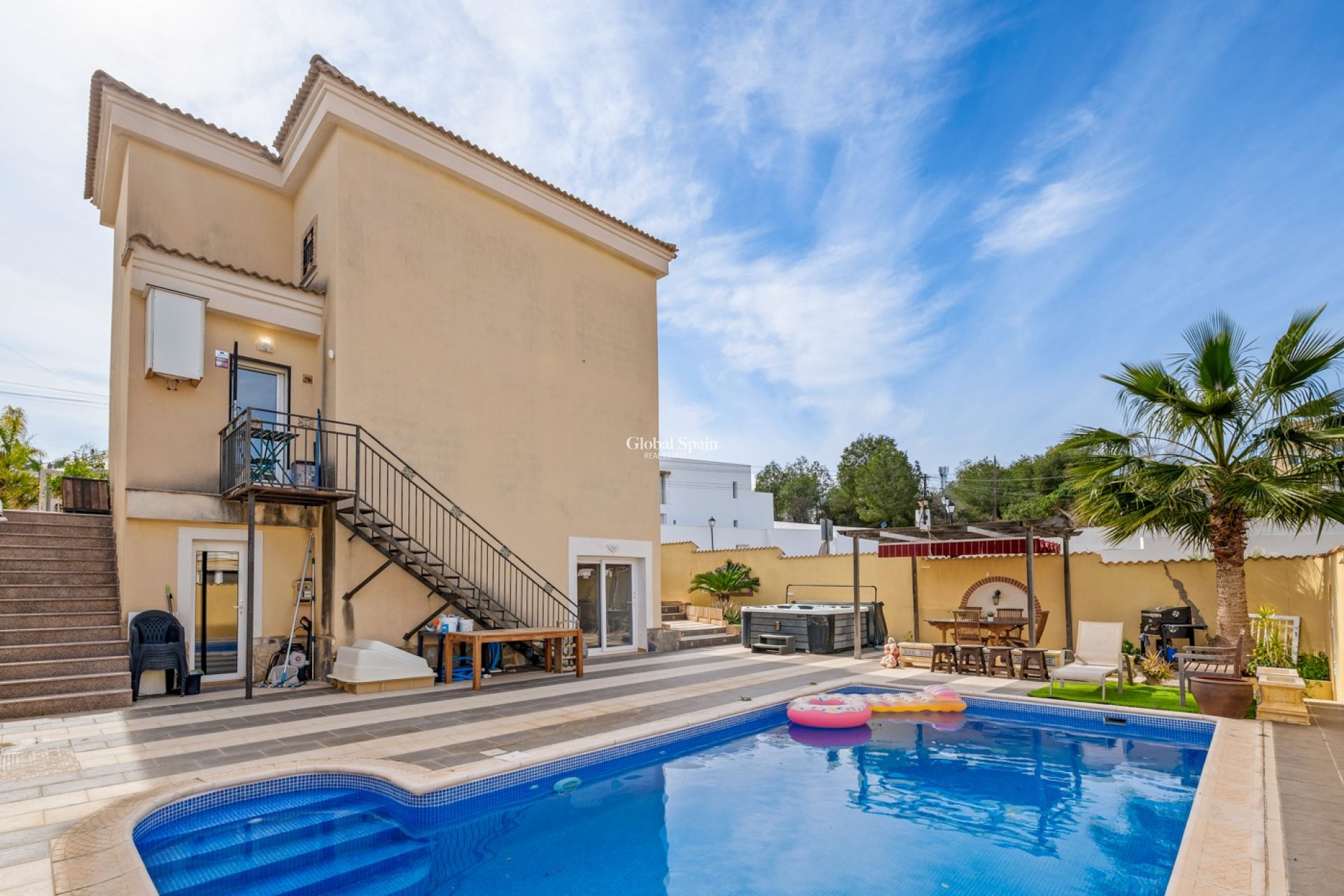 Wederverkoop - VILLA -
ORIHUELA COSTA - Las Filipinas