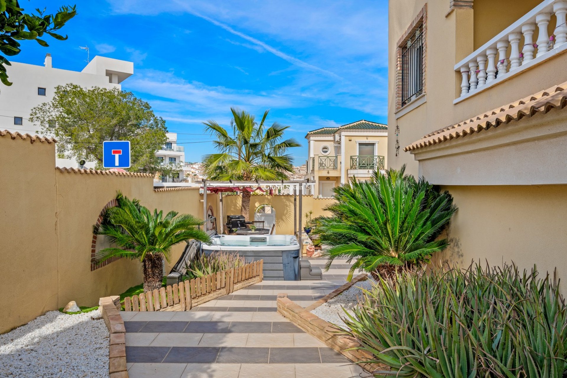 Wederverkoop - VILLA -
ORIHUELA COSTA - Las Filipinas