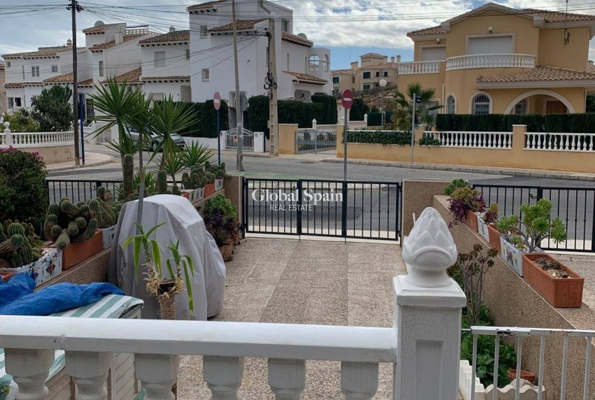 Wederverkoop - VILLA -
ORIHUELA COSTA - Las Filipinas