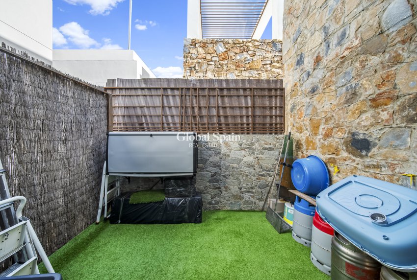 Wederverkoop - Villa -
ORIHUELA COSTA - Lomas de Cabo Roig