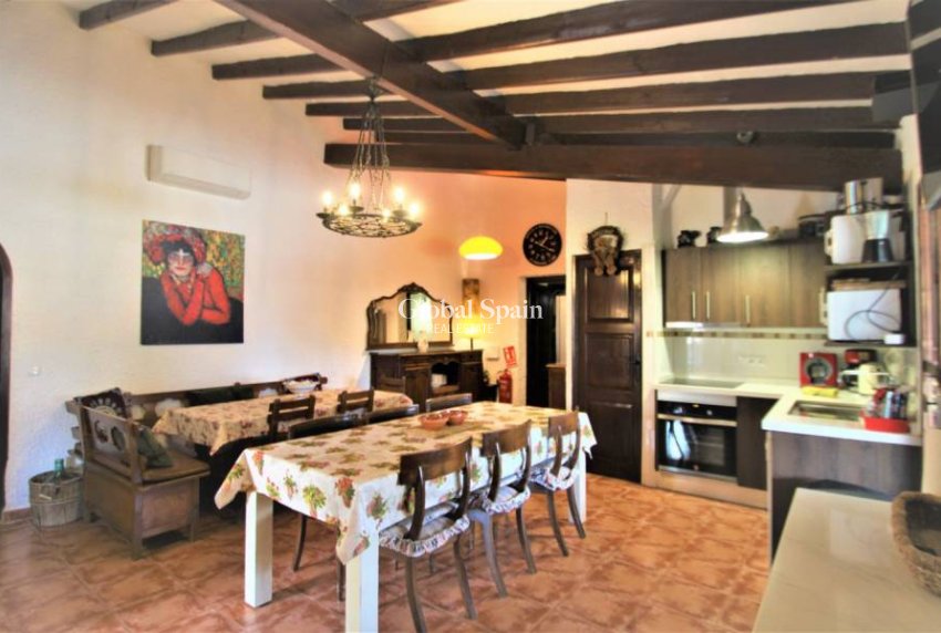 Wederverkoop - VILLA -
ORIHUELA COSTA - Lomas de Cabo Roig