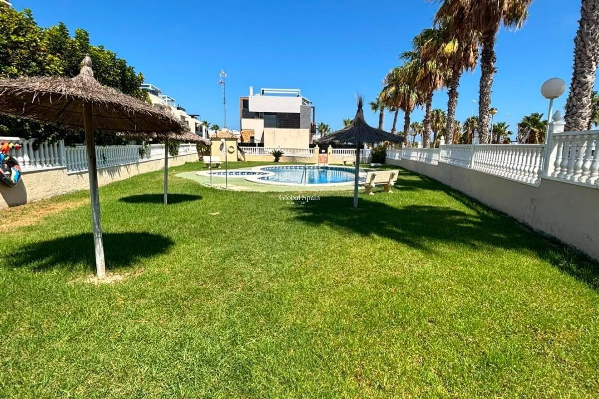 Wederverkoop - VILLA -
ORIHUELA COSTA - Lomas de Cabo Roig