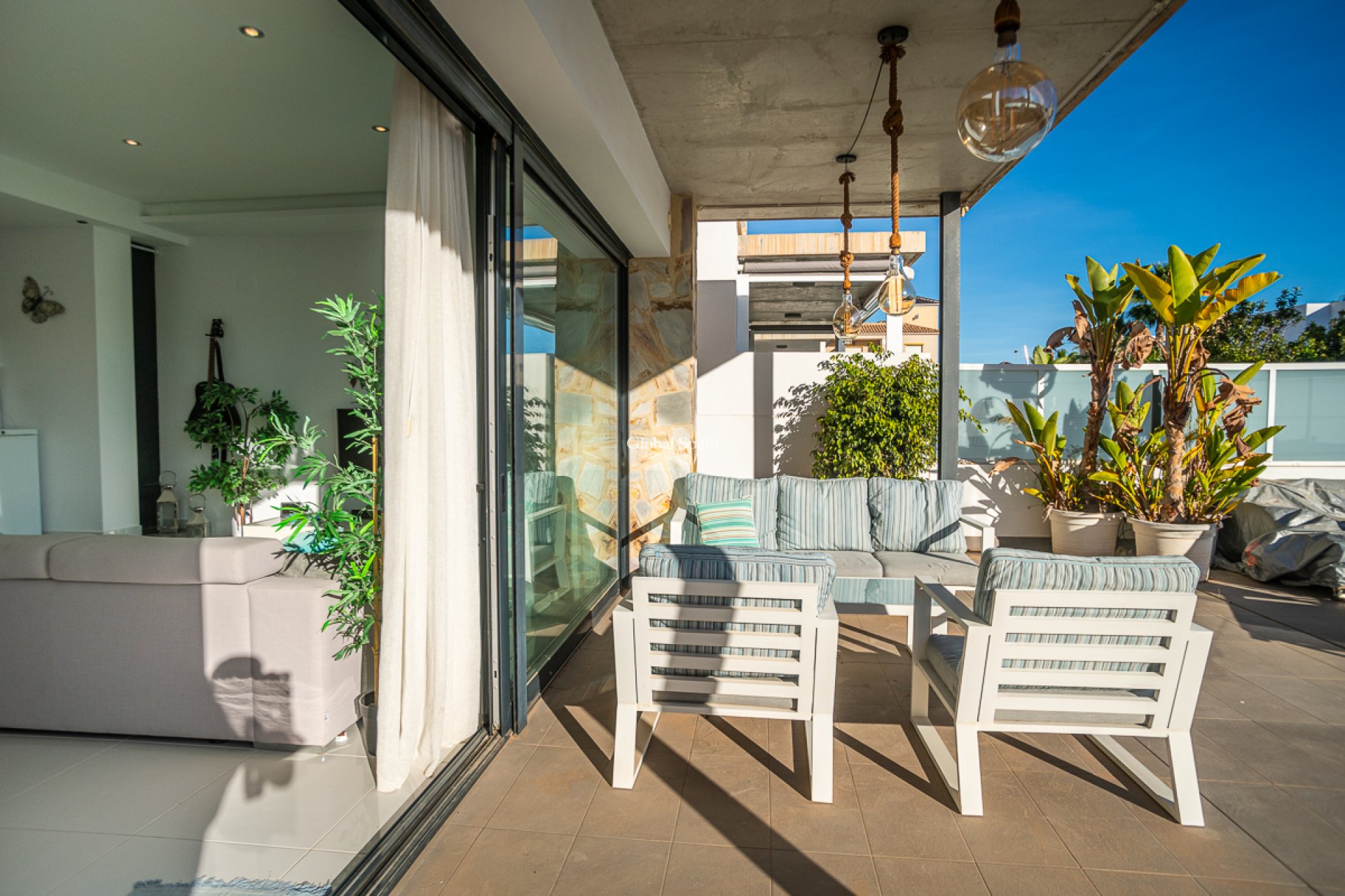 Wederverkoop - Villa -
ORIHUELA COSTA - Lomas de Cabo Roig