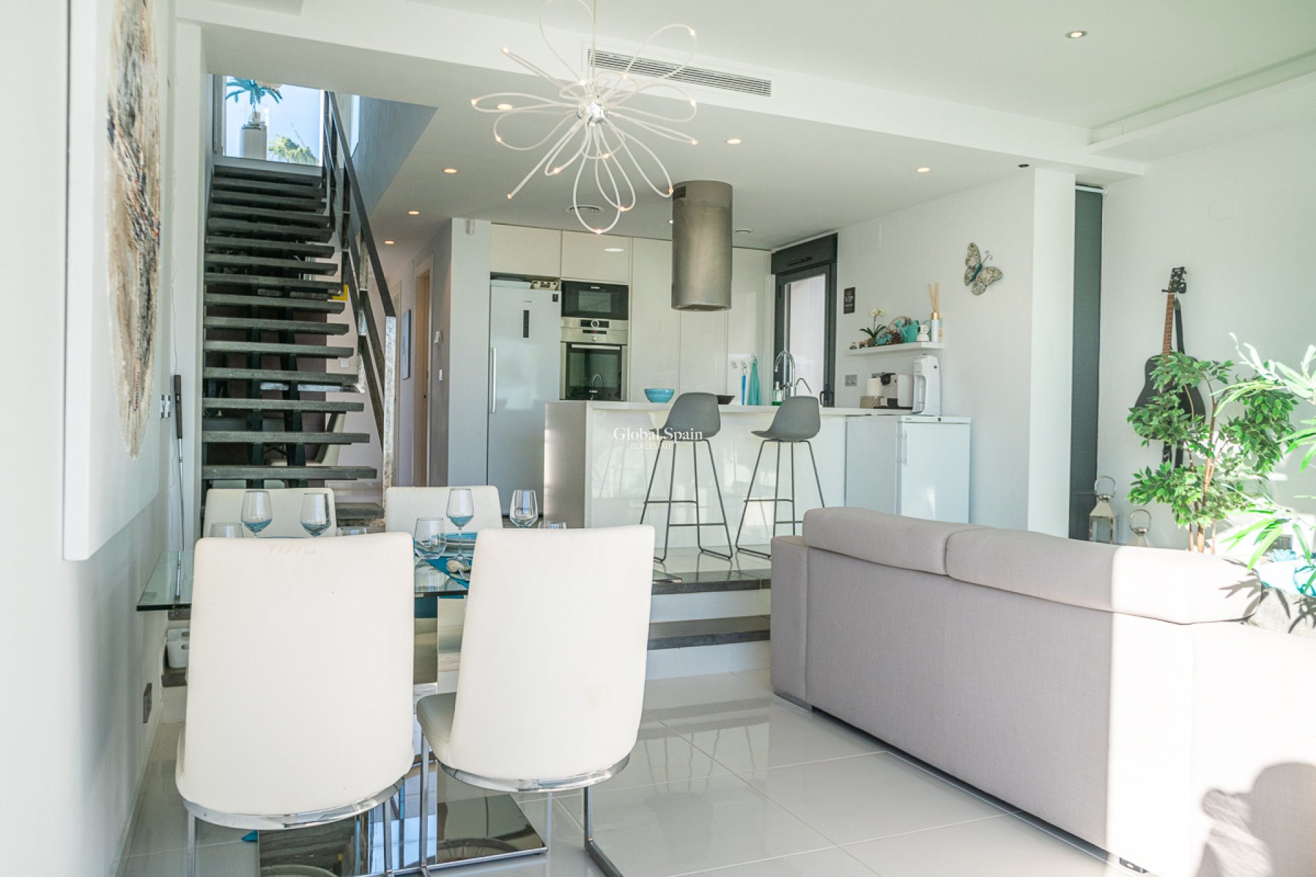 Wederverkoop - Villa -
ORIHUELA COSTA - Lomas de Cabo Roig