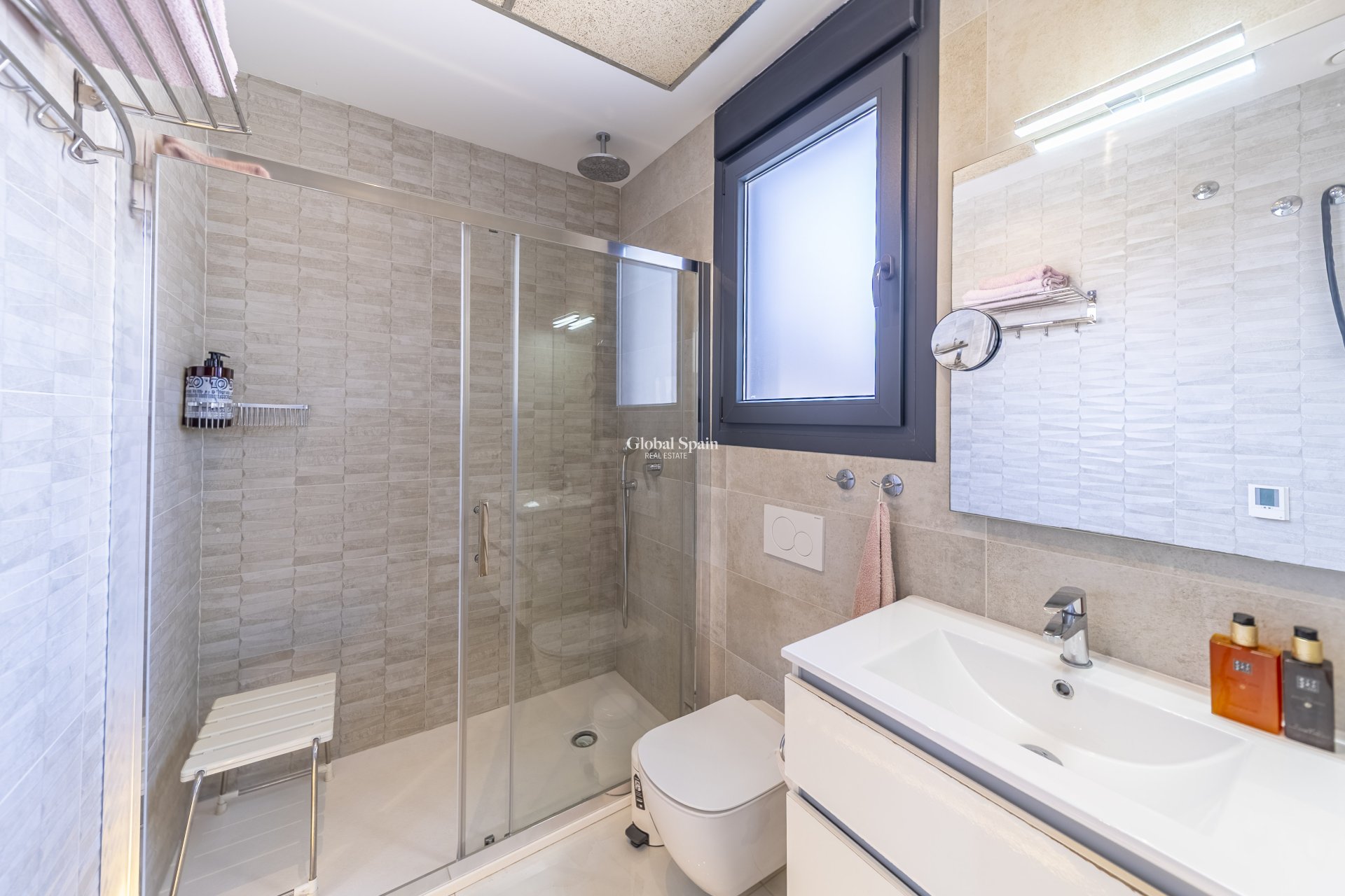 Wederverkoop - Villa -
ORIHUELA COSTA - Lomas de Cabo Roig