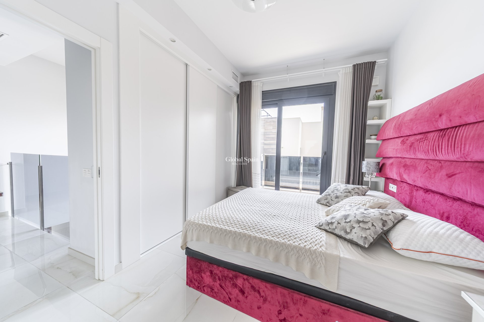 Wederverkoop - Villa -
ORIHUELA COSTA - Lomas de Cabo Roig