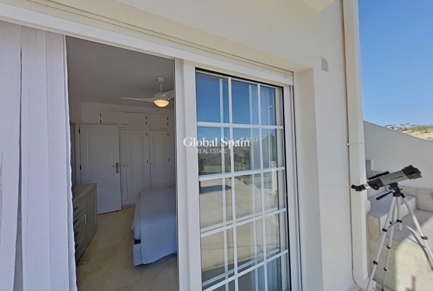 Wederverkoop - VILLA -
ORIHUELA COSTA - Lomas de Campoamor-Las Ramblas