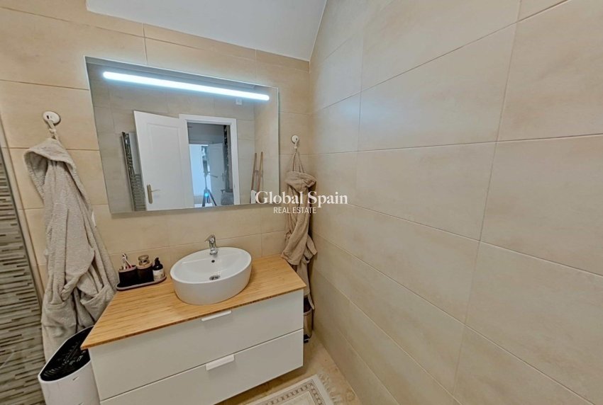 Wederverkoop - VILLA -
ORIHUELA COSTA - Lomas de Campoamor-Las Ramblas