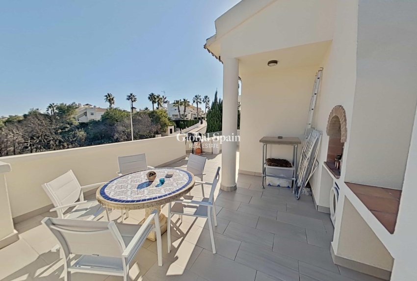 Wederverkoop - VILLA -
ORIHUELA COSTA - Lomas de Campoamor-Las Ramblas