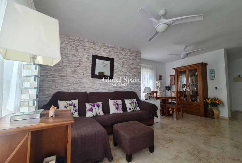 Wederverkoop - VILLA -
ORIHUELA COSTA - Lomas De Campoamor-las Ramblas