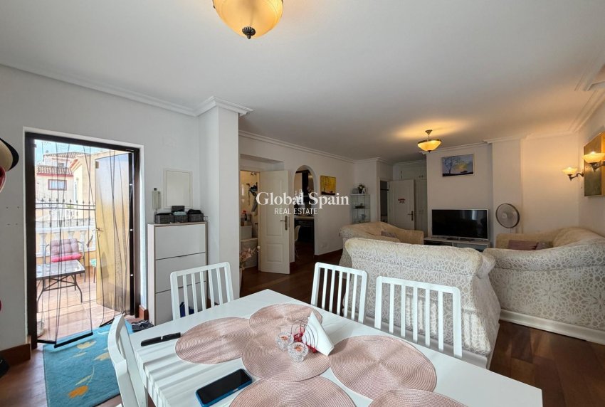 Wederverkoop - VILLA -
ORIHUELA COSTA - Lomas De Don Juan