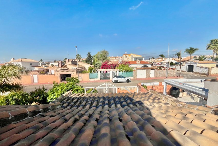 Wederverkoop - VILLA -
ORIHUELA COSTA - Los Almendros-la Florida