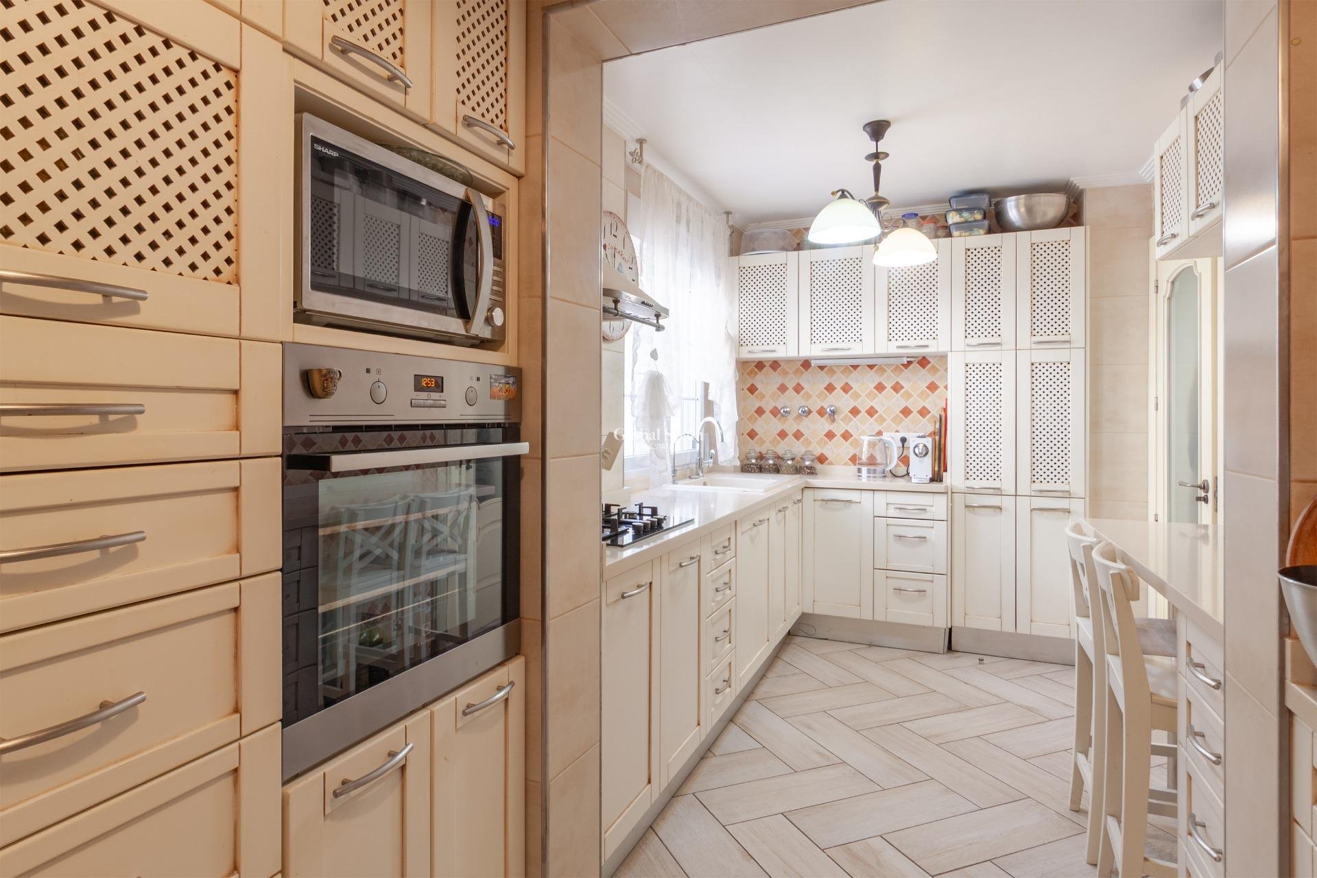 Wederverkoop - VILLA -
ORIHUELA COSTA - Los Almendros-la Florida