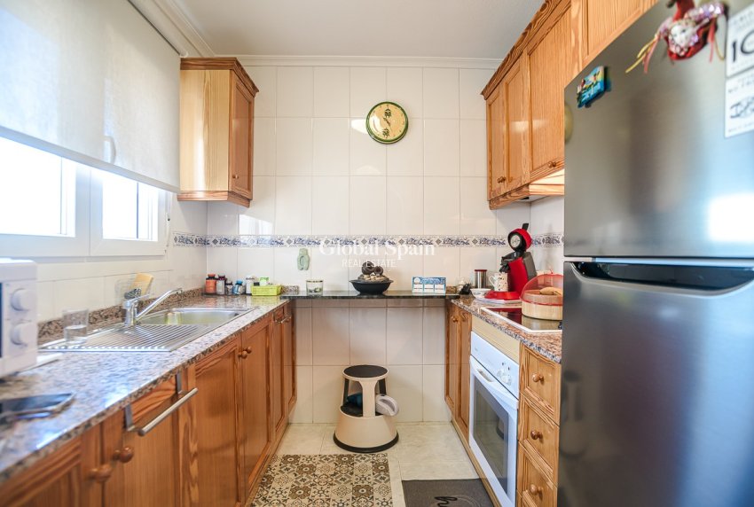 Wederverkoop - VILLA -
ORIHUELA COSTA - Los Altos