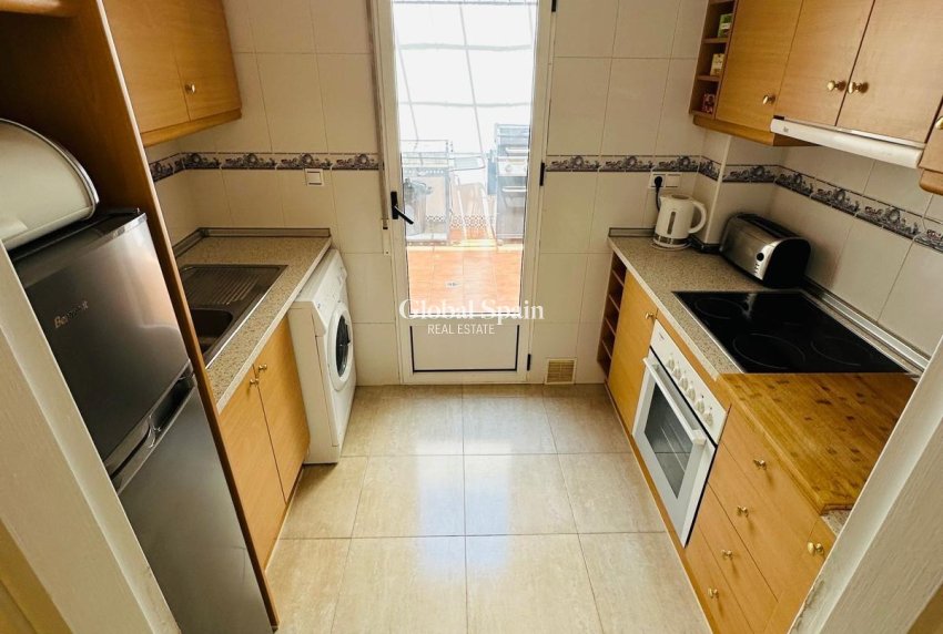 Wederverkoop - VILLA -
ORIHUELA COSTA - LOS BALCONES - LOS ALTOS