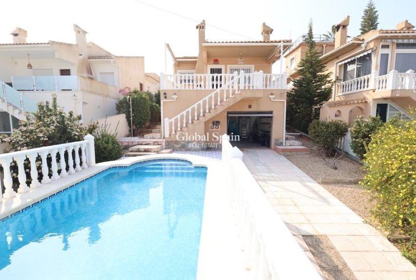 Wederverkoop - Villa -
ORIHUELA COSTA - Los Balcones