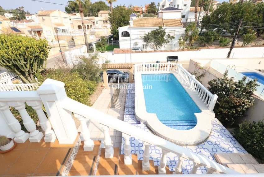 Wederverkoop - Villa -
ORIHUELA COSTA - Los Balcones