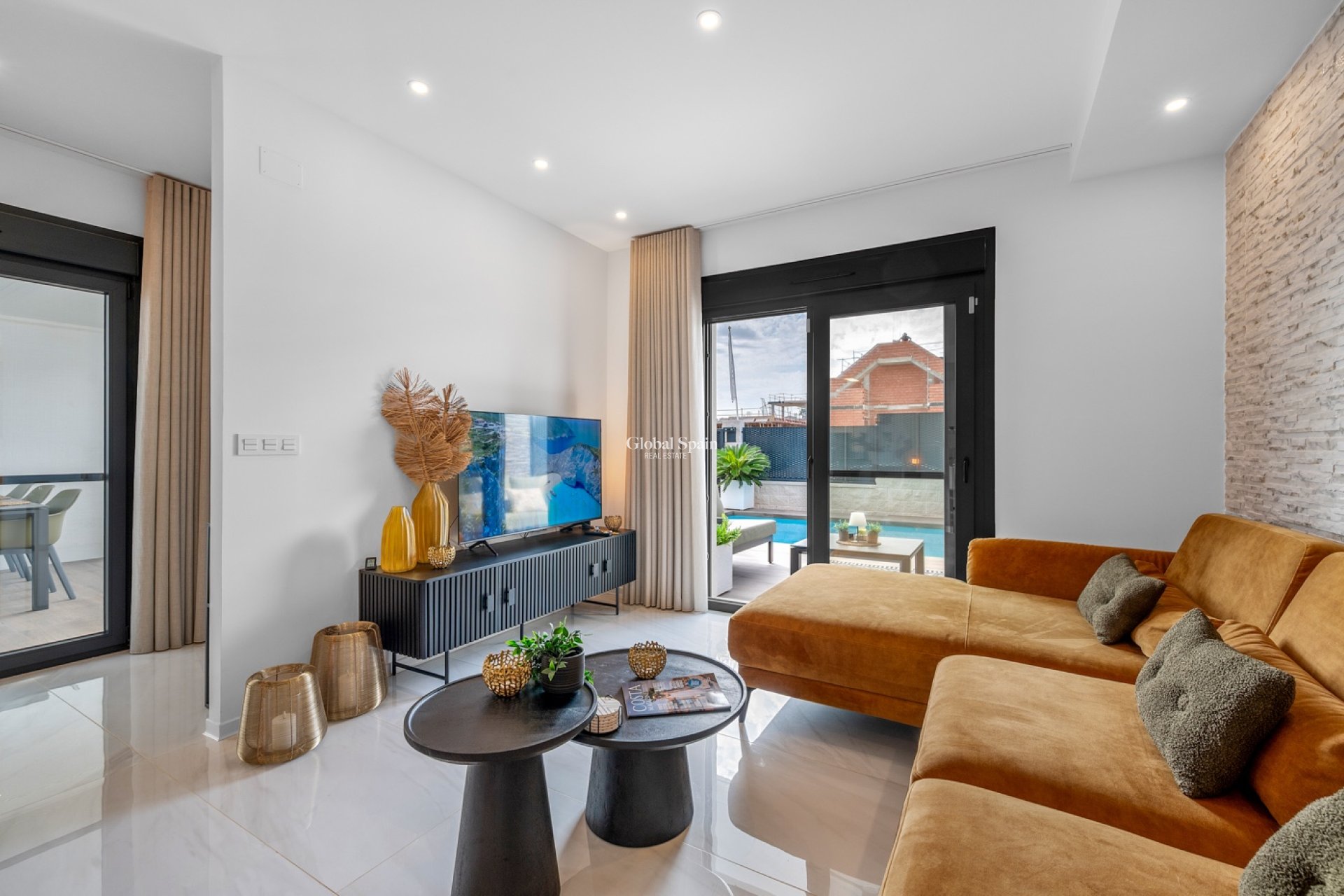 Wederverkoop - VILLA -
ORIHUELA COSTA - Orihuela