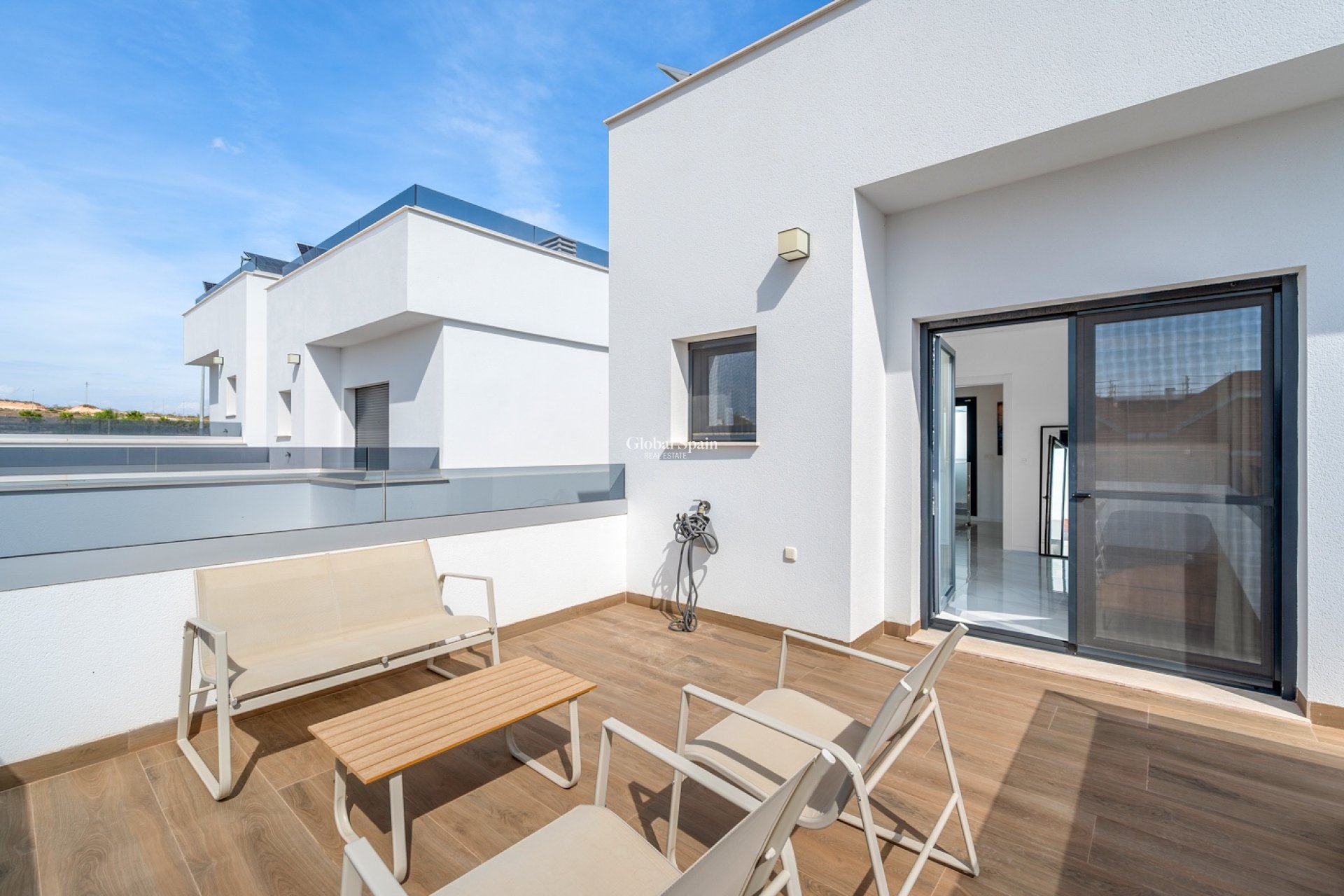 Wederverkoop - VILLA -
ORIHUELA COSTA - Orihuela