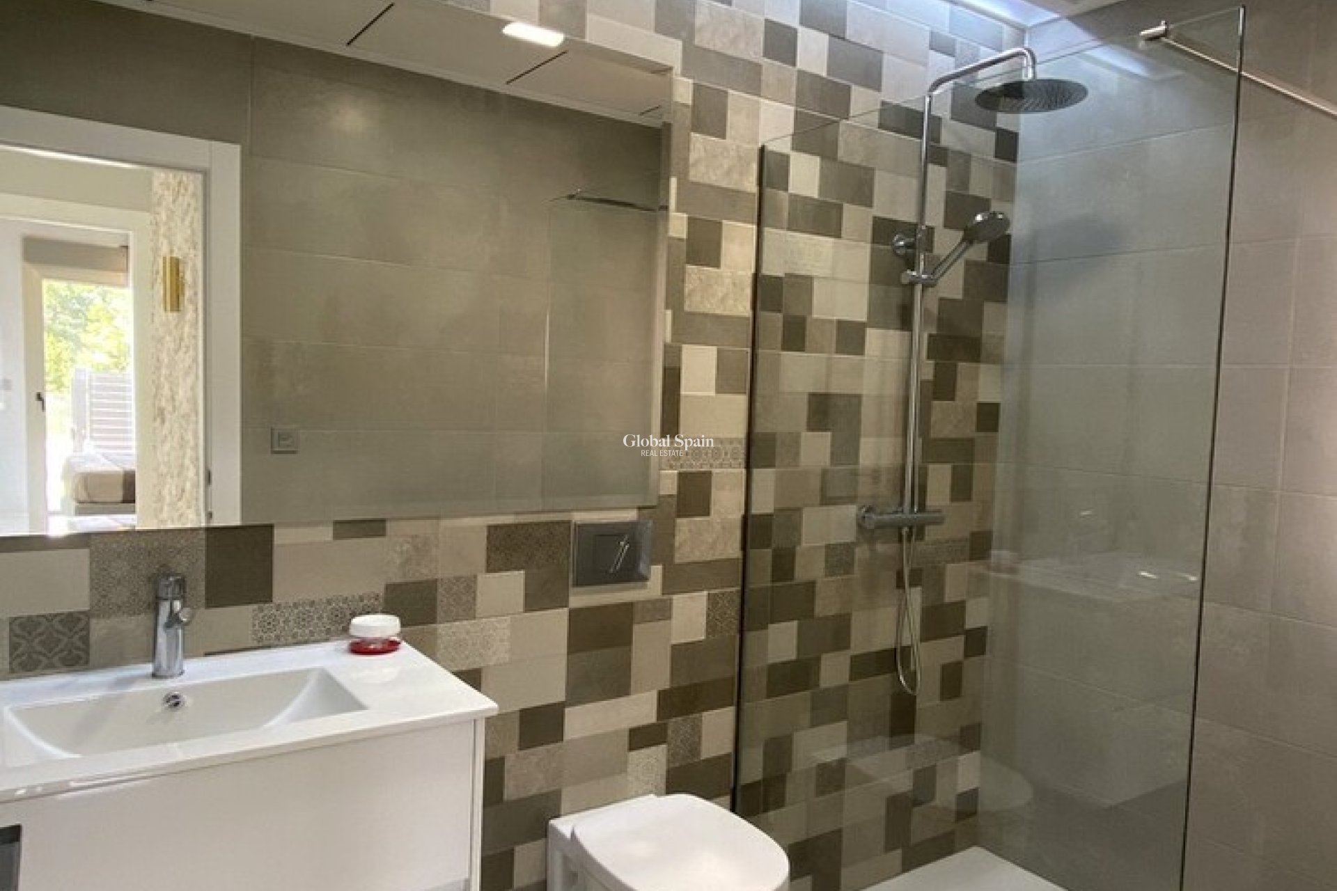 Wederverkoop - VILLA -
ORIHUELA COSTA - Pau 26