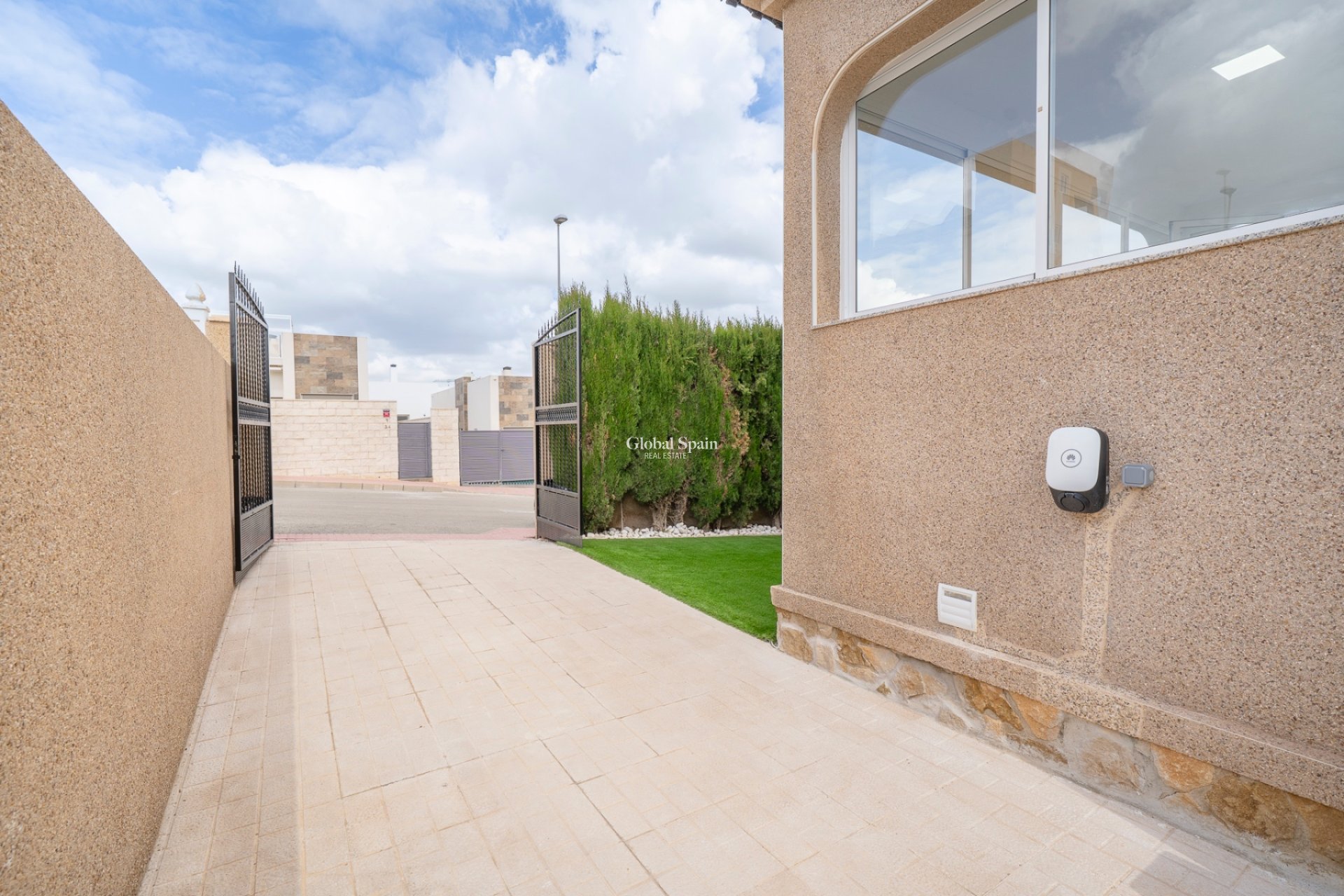 Wederverkoop - VILLA -
ORIHUELA COSTA - Pau 26