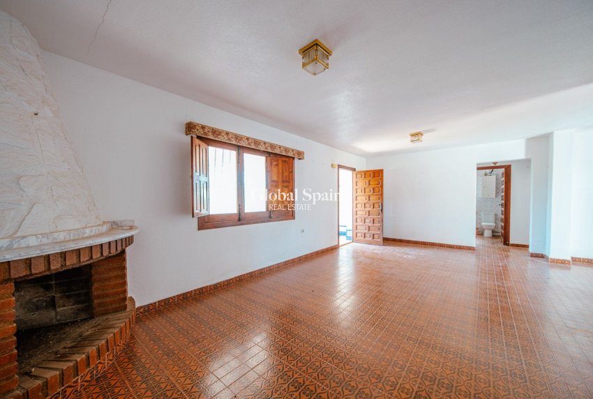 Wederverkoop - Villa -
ORIHUELA COSTA - Playa Flamenca