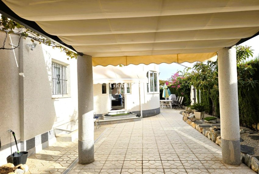 Wederverkoop - VILLA -
ORIHUELA COSTA - Playa Flamenca