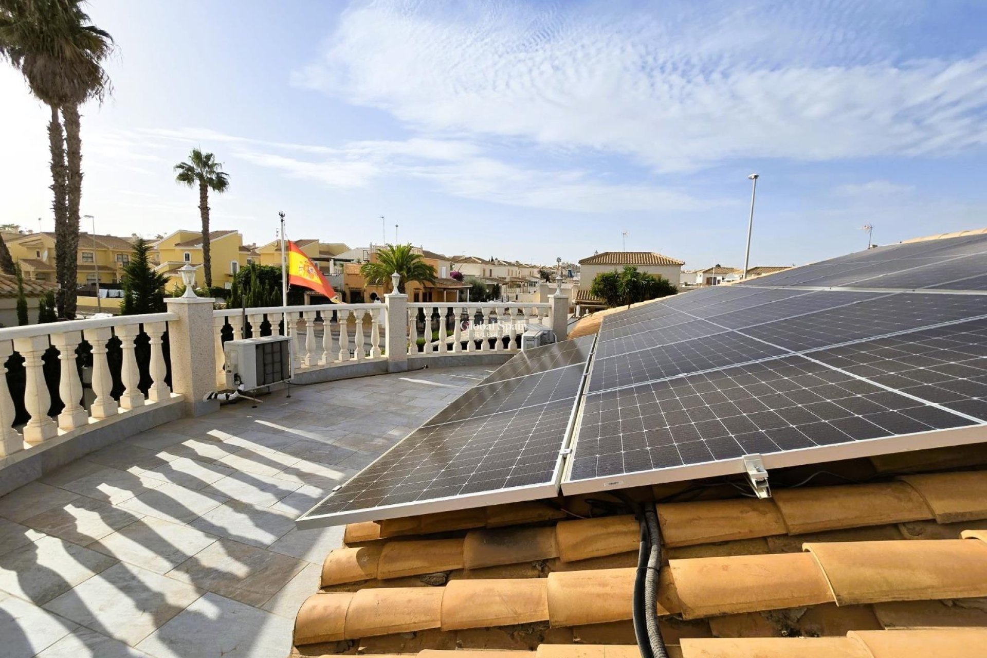 Wederverkoop - VILLA -
ORIHUELA COSTA - Playa Flamenca