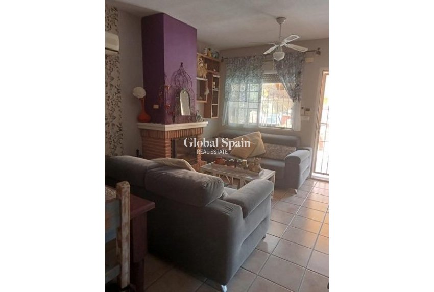 Wederverkoop - VILLA -
ORIHUELA COSTA - Playa Flamenca