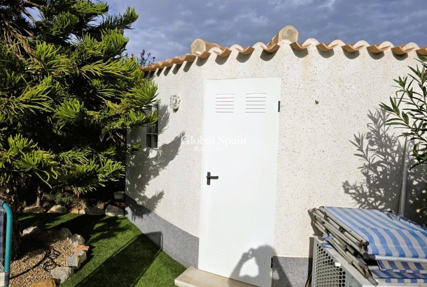 Wederverkoop - VILLA -
ORIHUELA COSTA - Playa Flamenca