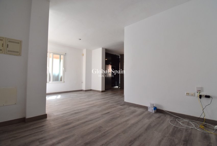 Wederverkoop - VILLA -
ORIHUELA COSTA - Playa Flamenca
