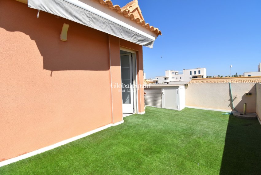 Wederverkoop - VILLA -
ORIHUELA COSTA - Playa Flamenca