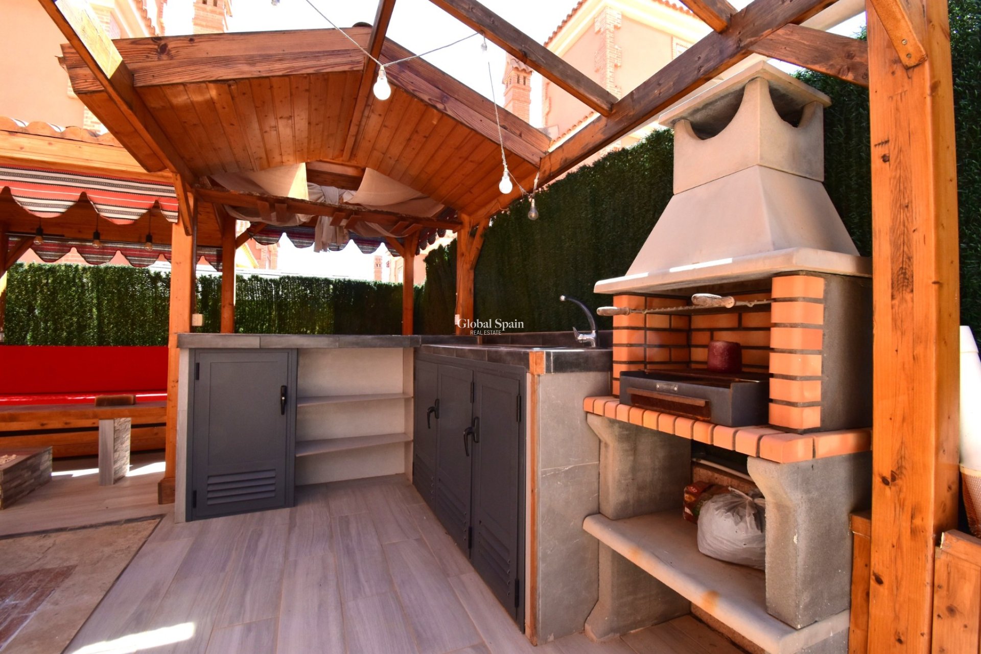 Wederverkoop - VILLA -
ORIHUELA COSTA - Playa Flamenca