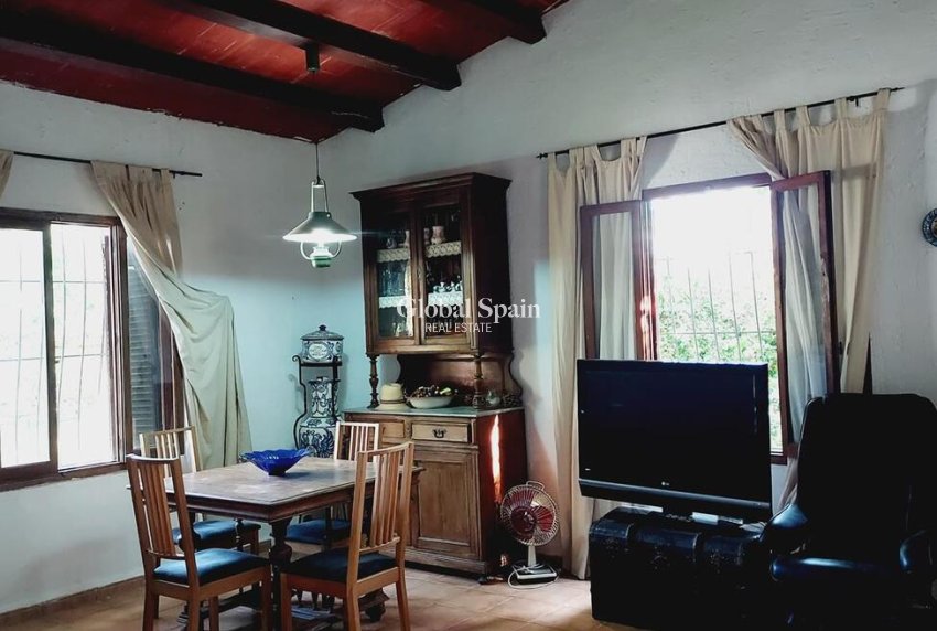 Wederverkoop - VILLA -
ORIHUELA COSTA - Punta Prima