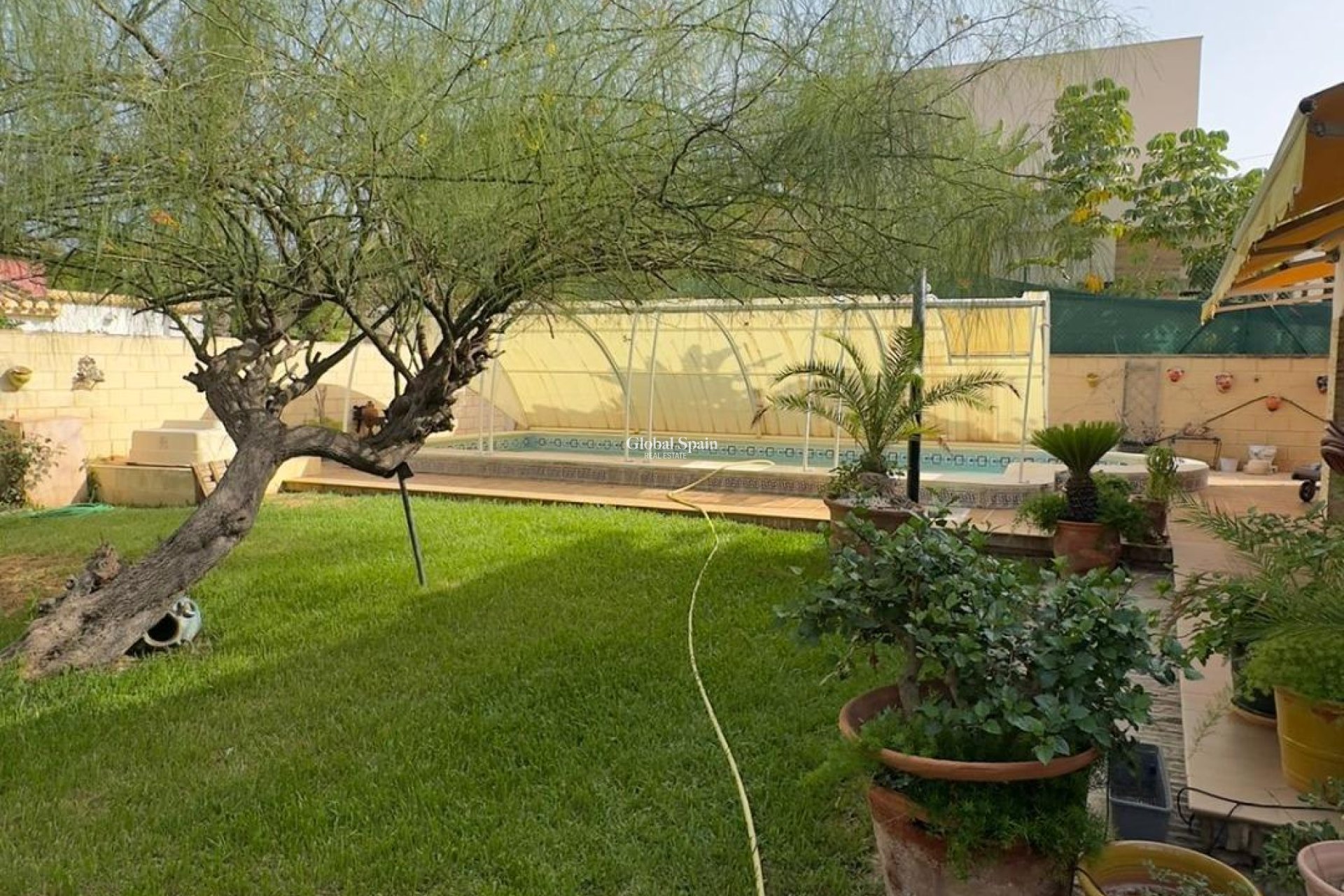 Wederverkoop - VILLA -
ORIHUELA COSTA - Punta Prima