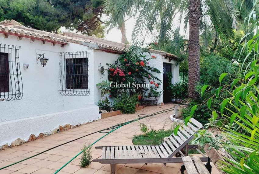 Wederverkoop - VILLA -
ORIHUELA COSTA - Punta Prima