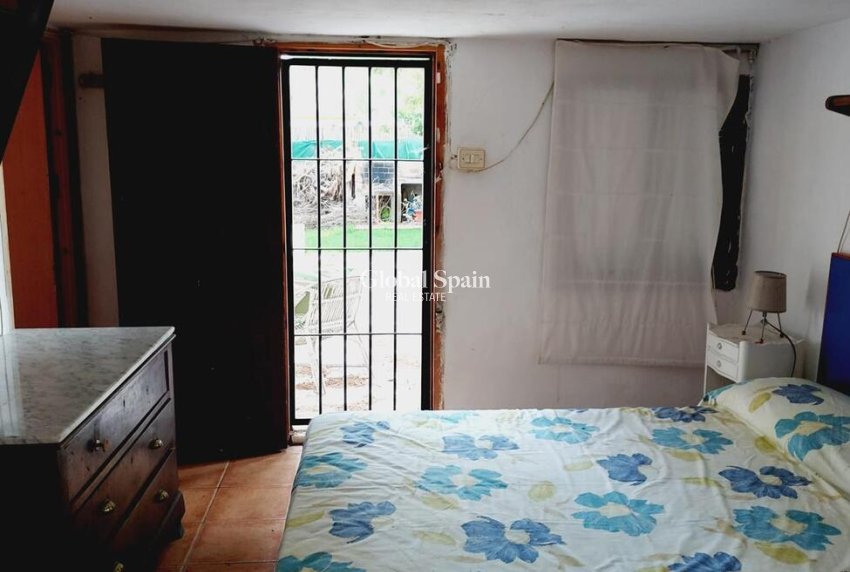 Wederverkoop - VILLA -
ORIHUELA COSTA - Punta Prima