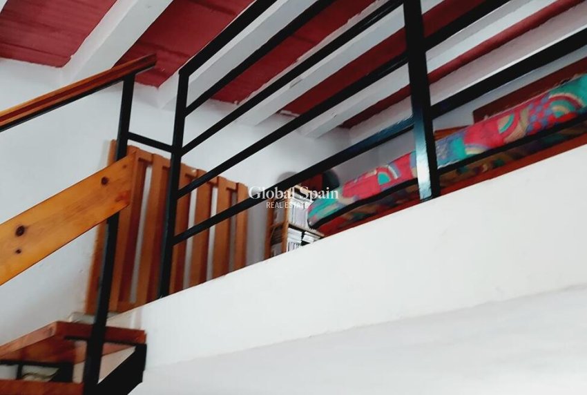 Wederverkoop - VILLA -
ORIHUELA COSTA - Punta Prima