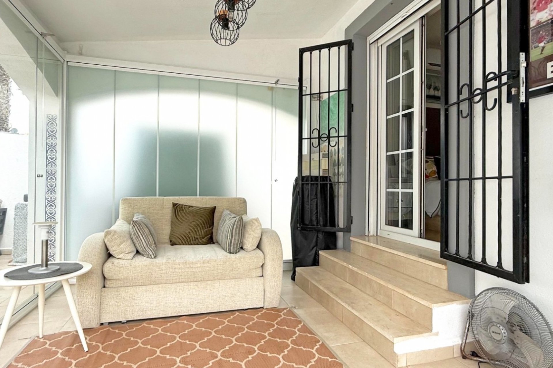 Wederverkoop - Villa -
ORIHUELA COSTA - VILLAMARTÍN