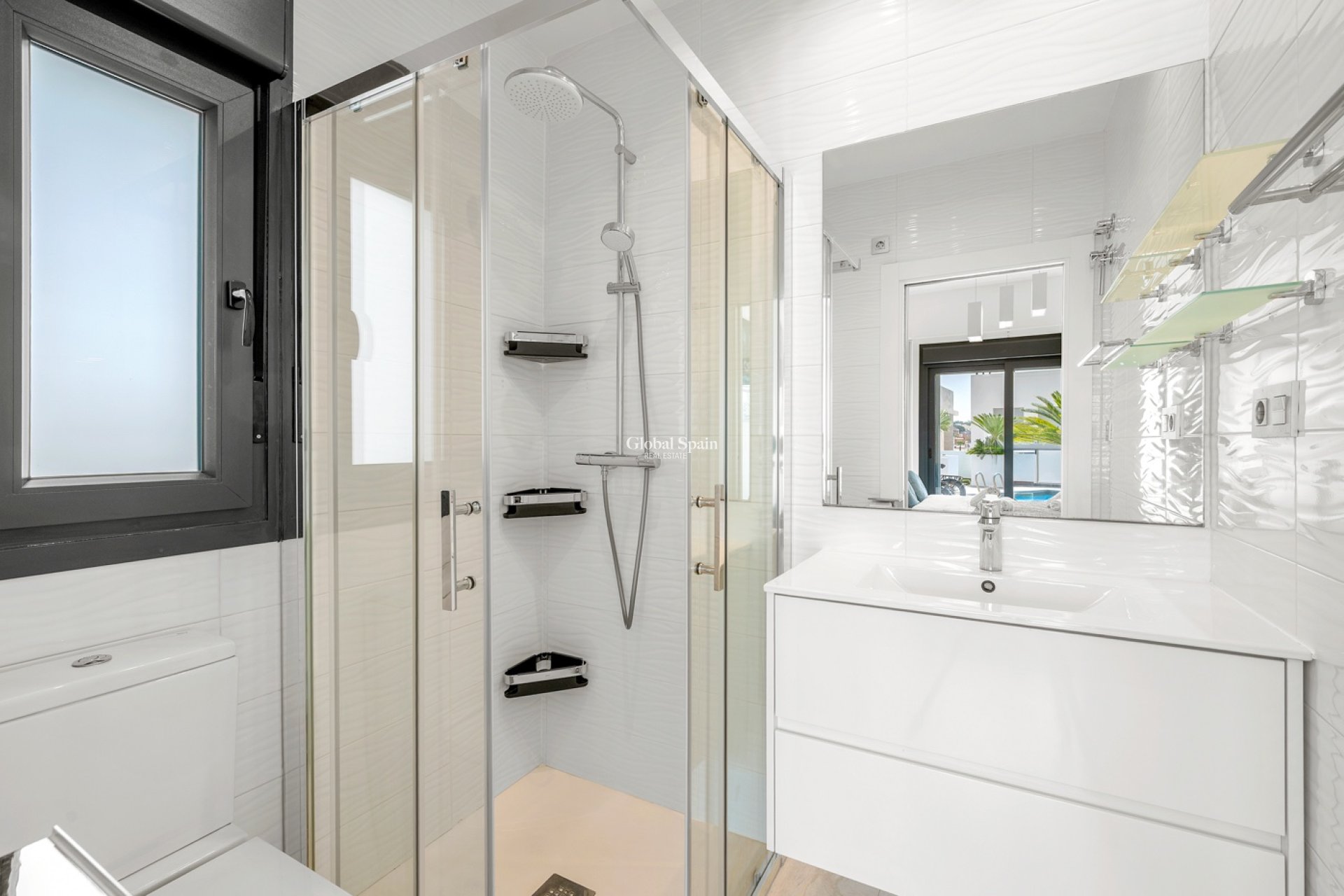 Wederverkoop - VILLA -
ORIHUELA COSTA - VILLAMARTÍN