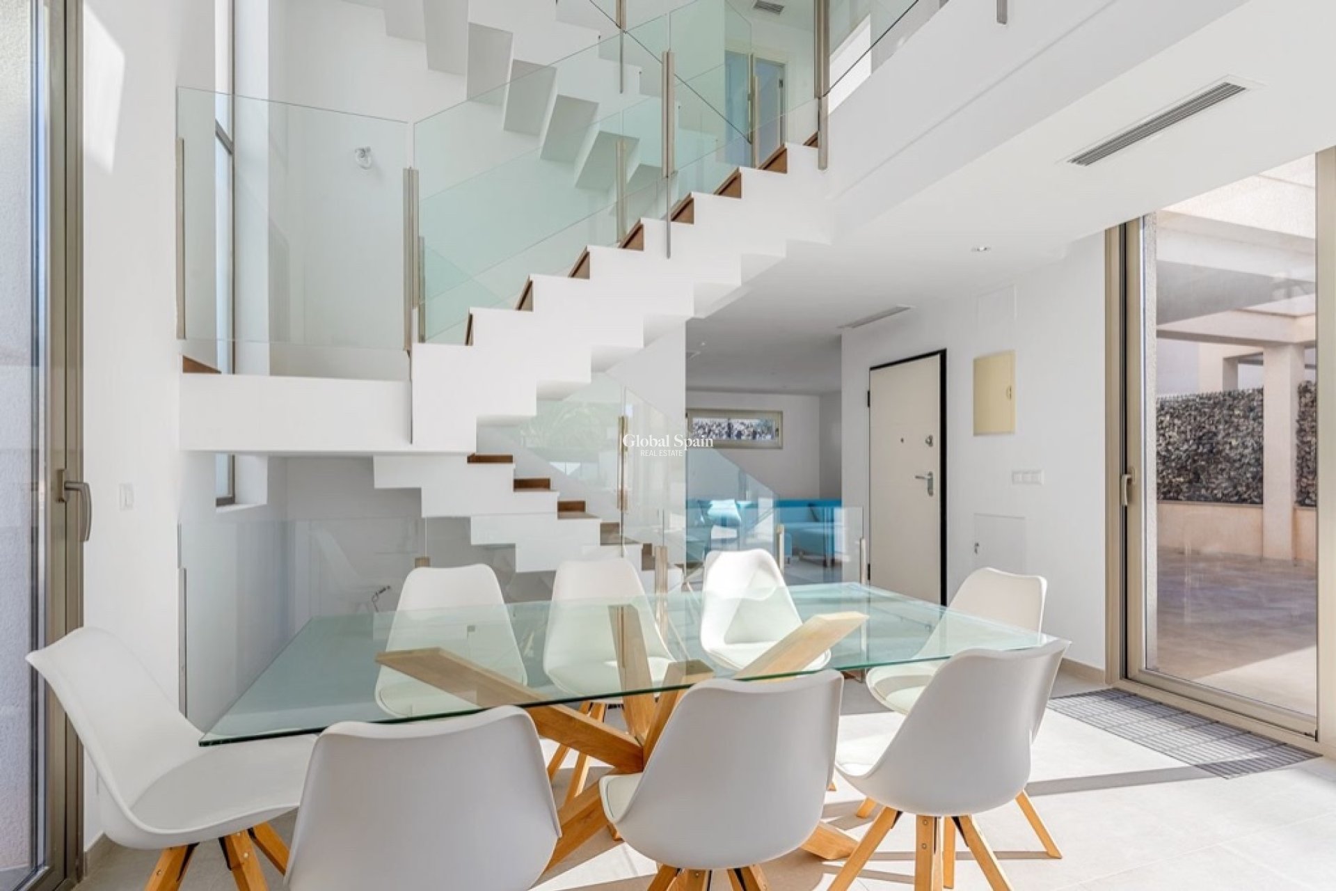 Wederverkoop - Villa -
ORIHUELA COSTA - VILLAMARTÍN