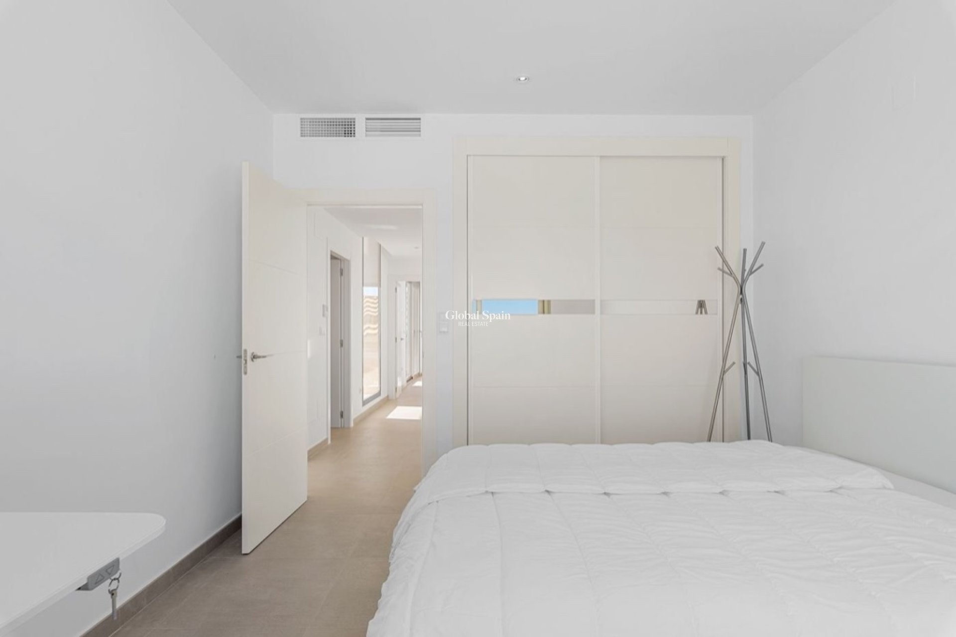 Wederverkoop - Villa -
ORIHUELA COSTA - VILLAMARTÍN