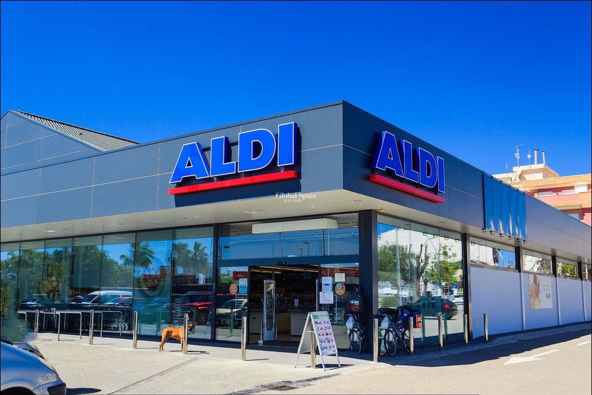 Wederverkoop - Villa -
ORIHUELA COSTA - VILLAMARTÍN